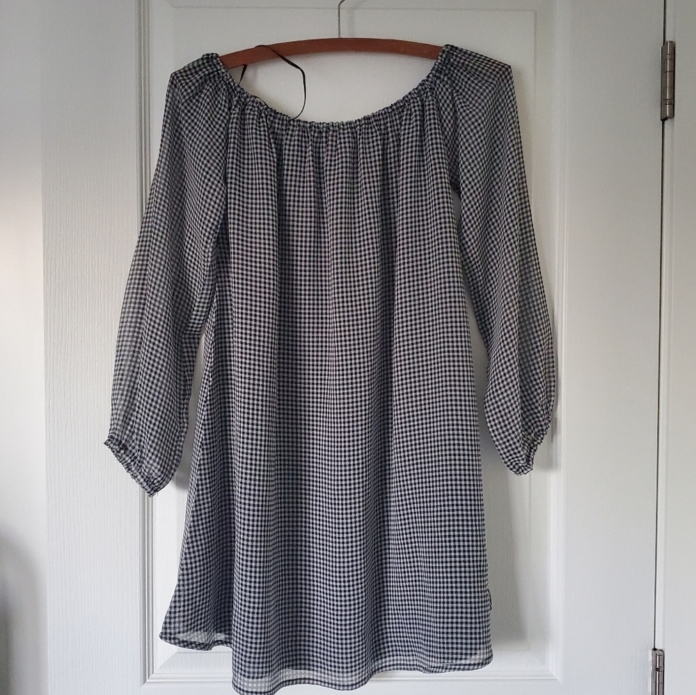 🍍ARDENE size small gingham off shoulder dress